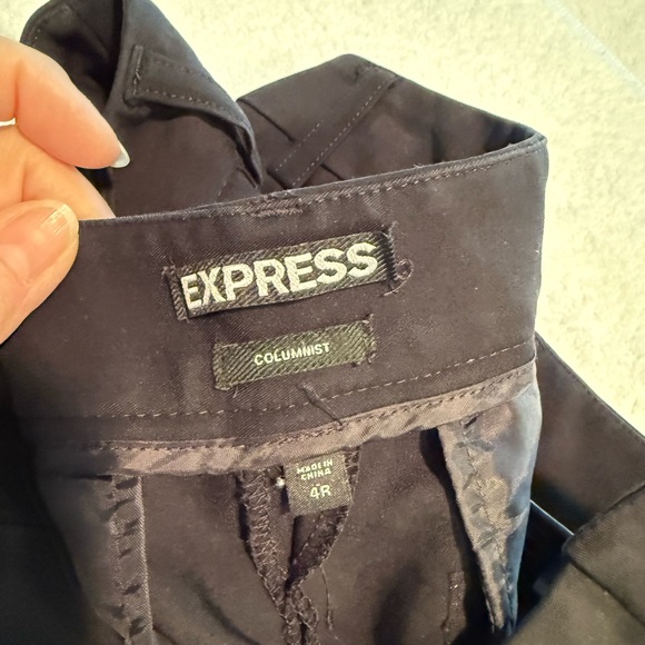Lot of 5 pair of Women’s Express pants - all size 4 - Picture 8 of 13